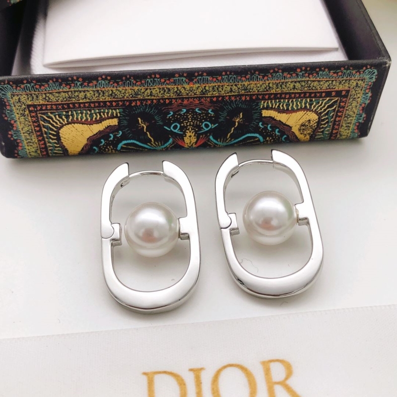 chr1st1an D10r earrings